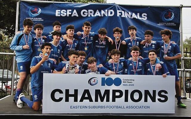 The U16 division 2 champs Maccabi-Hakoah Lions.
Photo: Shane Desiatnik The U16 division 2 champs Maccabi-Hakoah Lions.
Photo: Shane Desiatnik