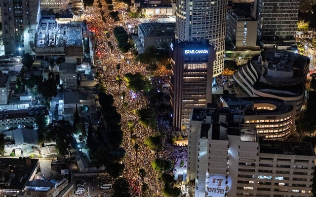 People gather at Hostages Square in Tel Aviv, during a rally calling for the release of hostages held in Gaza, August 17, 2025. (Chaim Goldberg/ Flash90) People gather at Hostages Square in Tel Aviv, during a rally calling for the release of hostages held in Gaza, August 17, 2025. (Chaim Goldberg/ Flash90)