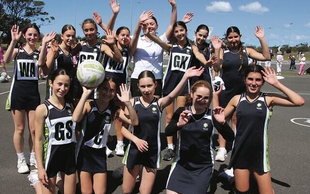 2025 U13 division 5 Randwick Netball Association champions Maccabi White. 2025 U13 division 5 Randwick Netball Association champions Maccabi White.