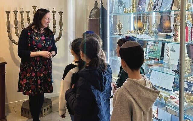 Sassoon Yehuda Sephardi Synagogue president Joanne Levy with students exploring the Sephardi Heritage Museum of Australia. Sassoon Yehuda Sephardi Synagogue president Joanne Levy with students exploring the Sephardi Heritage Museum of Australia.