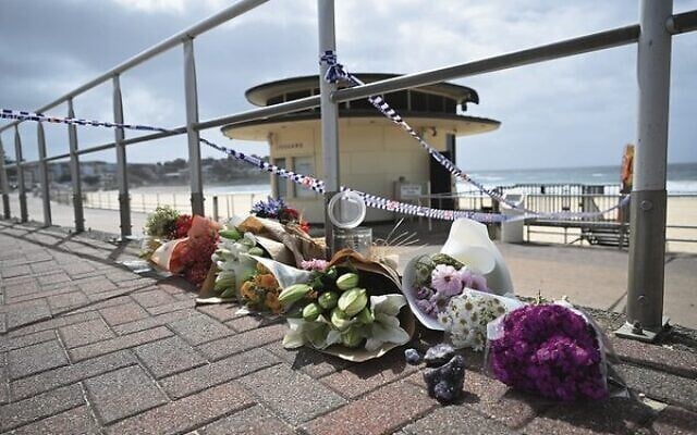 Flowers at Bondi Beach on Monday, December 15. Photo: AAP Image/Dean Lewins Flowers at Bondi Beach on Monday, December 15. Photo: AAP Image/Dean Lewins