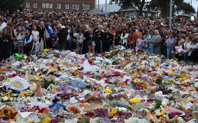 The memorial at Bondi Beach for the victims of the Chanukah massacre. Photo: Nadine Saacks The memorial at Bondi Beach for the victims of the Chanukah massacre. Photo: Nadine Saacks