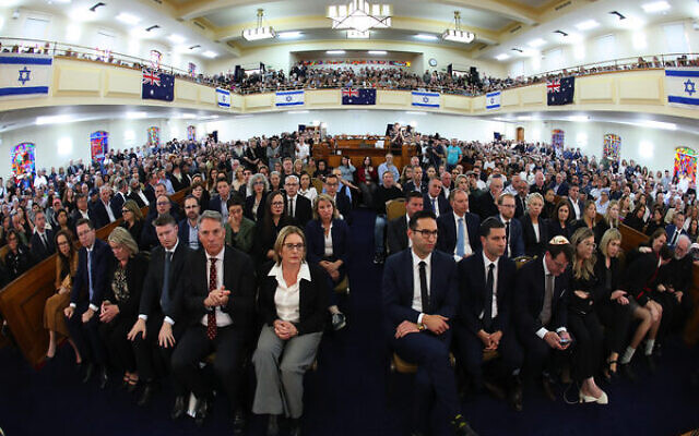 Mourners at Caulfield Shule. Photo: Peter Haskin Photography Mourners at Caulfield Shule. Photo: Peter Haskin Photography