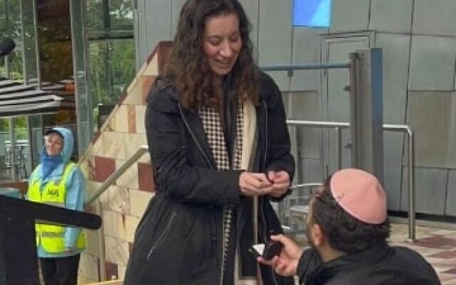 Brian proposes to Mia on stage. Photo: Instagram. Brian proposes to Mia on stage. Photo: Instagram.