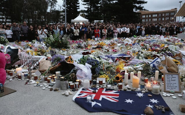 Bondi Memorial. Photo: Nadine Saacks Bondi Memorial. Photo: Nadine Saacks