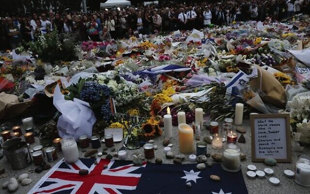 Tributes to the Bondi terrorist attack victims. Photo: Nadine Saacks Tributes to the Bondi terrorist attack victims. Photo: Nadine Saacks