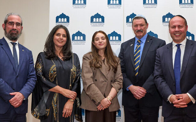 From left: Rabbi Yaakov Glasman, Rachelle Unreich, Sheina Gutnick, Mike Kelly, Josh Frydenberg. From left: Rabbi Yaakov Glasman, Rachelle Unreich, Sheina Gutnick, Mike Kelly, Josh Frydenberg.