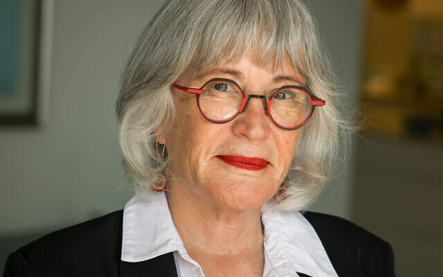 Photo: Lesley Sachs. Photo: Lesley Sachs.