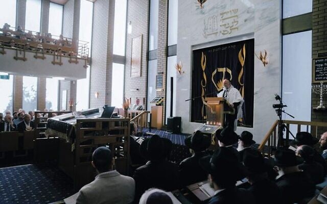 Chief Rabbi Sir Ephraim Mirvis speaking at the induction of Rabbi and Rebbetzin Epstein on March 8, 2026. Photos: Mizrachi Organisation Chief Rabbi Sir Ephraim Mirvis speaking at the induction of Rabbi and Rebbetzin Epstein on March 8, 2026. Photos: Mizrachi Organisation
