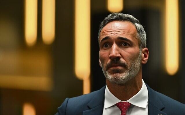 ECAJ co-CEO Alex Ryvchin after giving evidence to the Royal Commission.
Photo: AAP Image/Dean Lewins ECAJ co-CEO Alex Ryvchin after giving evidence to the Royal Commission.
Photo: AAP Image/Dean Lewins