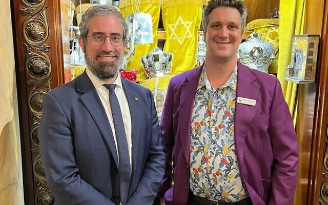 Rabbi Glasman with Mayor Makin at St Kilda Shule. Photo: Bruce Hill. Rabbi Glasman with Mayor Makin at St Kilda Shule. Photo: Bruce Hill.