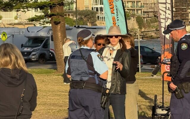 Police speaking to the woman at Archer Park last Wednesday. Photo: Facebook Police speaking to the woman at Archer Park last Wednesday. Photo: Facebook