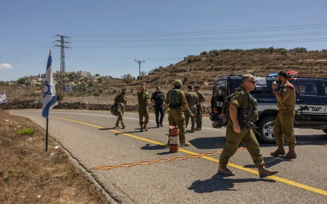 Israeli soldiers and police officers near the scene of a shooting attack at a spring near the Israeli settlement of Neve Tzuf in the West Bank, September 20, 2026. Photo: Hilel Ben Or/Flash90 Israeli soldiers and police officers near the scene of a shooting attack at a spring near the Israeli settlement of Neve Tzuf in the West Bank, September 20, 2026. Photo: Hilel Ben Or/Flash90