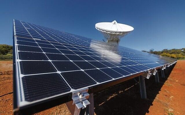 A photovoltaic solar farm in Western Australia. Photo: Wikimedia A photovoltaic solar farm in Western Australia. Photo: Wikimedia