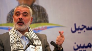 رئيس الحكومة الفلسطيني اسماعيل هنية خلال خطاب القاه نوفمبر الماضي في غزة (بعدسة عبد الريهام خطيب/ فلاش 90)