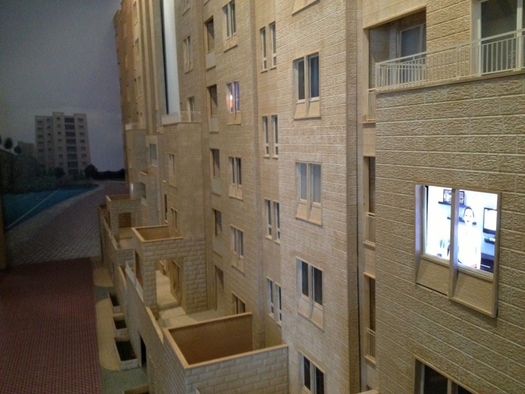 عمارة في مدينة روابي (بعدسة الحانان ميلر/ طاقم تايمز أوف اسرائيل)