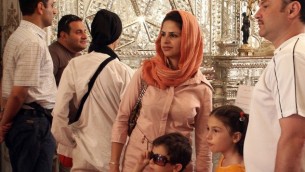 عائلة ايرانية في طهران  (photo credit: CC BY-SA Giorgio Montersino/Flickr)