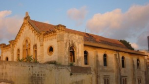 كنيس ماجين افراهام في لبنان قبل الترميم (CC BY-SA 3.0, NYC2TLV/Wikimedia)