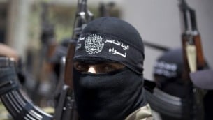 مسلحون فلسطينيون ملثمون June 12, 2014 ( AFP/MOHAMMED ABED)