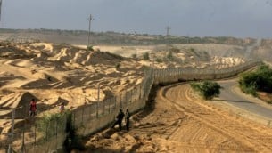الحدود بين اسرائيل وغزة  Edi Israel/ Flash 90