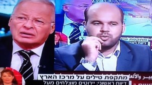 المحلل السياسي ايهود يعاري على شاشة قناة حماس والقناة الثانية بتزامن (من شاشة القناة الثانية)