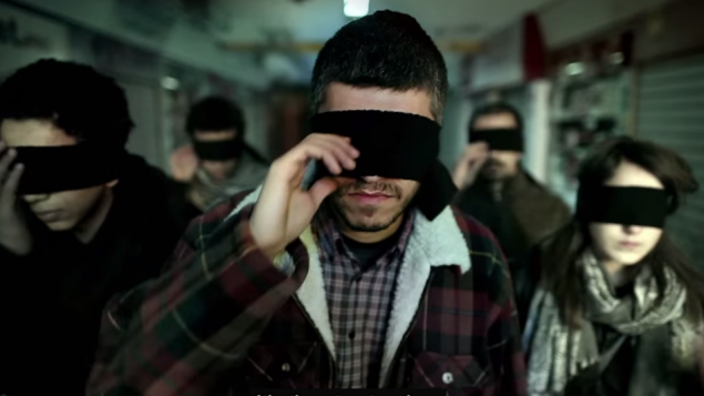 صورة شاشة في فيديو اعنية غربة لفرقة ترابية (يوتوب)