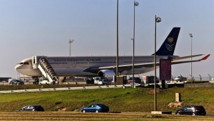 طائرة تابعة للخطوط الجوية السعودية في باريس (CC BY Wikipedia)