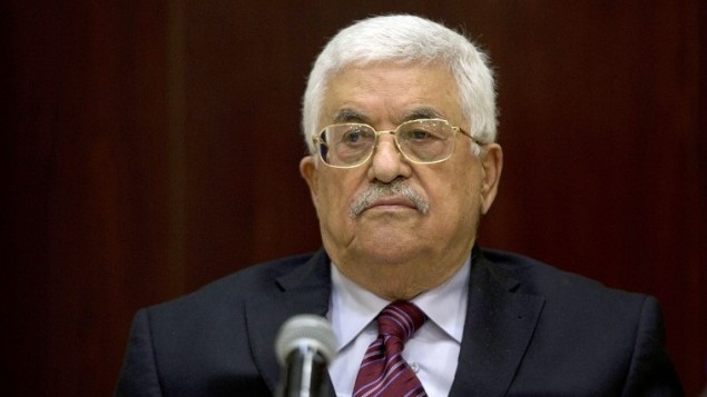 رئيس السلطة الفلسطينية محمود عباس يترأس إجتماع اللجنة التنفيذية لمنظمة التحرير الفلسطينية في مدينة رام الله بالضفة الغربية، 22 اغسطس 2015 (AFP/Majdi Mohammed/Pool) رئيس السلطة الفلسطينية محمود عباس يترأس إجتماع اللجنة التنفيذية لمنظمة التحرير الفلسطينية في مدينة رام الله بالضفة الغربية، 22 اغسطس 2015 (AFP/Majdi Mohammed/Pool)