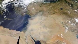 صورة التقطت في 8 سبتمبر للشرق الاوسط خلال عاصفة رملية (screenshot: NASA)