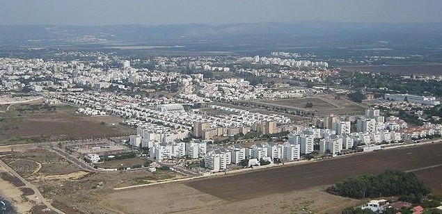 مدينة نهاريا الساحلية في شمال اسرائيل عام 2006 (Wikimedia Commons Public Domain)