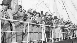 لاجئون يهود على متن سفينة سانت لويس الألمانية، 29 يونيو، 1939. (Planet News Archive/SSPL/Getty Images/via JTA)