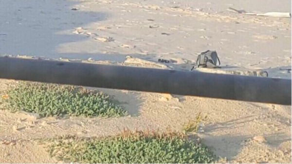 صورة نشرها الجيش الإسرائيلي تظهر ما يقول الجيش إنه عبوة ناسفة حاول نشطاء فلسطينيون زرعها عند الحدود بين إسرائيل وقطاع غزة الأربعاء، 13 يناير، 2016. (الناطق بإسم الجيش الإسرائيلي) صورة نشرها الجيش الإسرائيلي تظهر ما يقول الجيش إنه عبوة ناسفة حاول نشطاء فلسطينيون زرعها عند الحدود بين إسرائيل وقطاع غزة الأربعاء، 13 يناير، 2016. (الناطق بإسم الجيش الإسرائيلي)