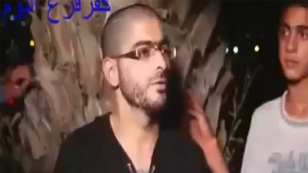 نشأت ملحم يظهر في برنامج مسابقات تلفزيوني خلال شهر رمضان في صور تم الكشف عنها لمنفذ هجوم إطلاق النار في تل أبيب، يناير 2016. (لقطة شاشة: القناة 2) نشأت ملحم يظهر في برنامج مسابقات تلفزيوني خلال شهر رمضان في صور تم الكشف عنها لمنفذ هجوم إطلاق النار في تل أبيب، يناير 2016. (لقطة شاشة: القناة 2)