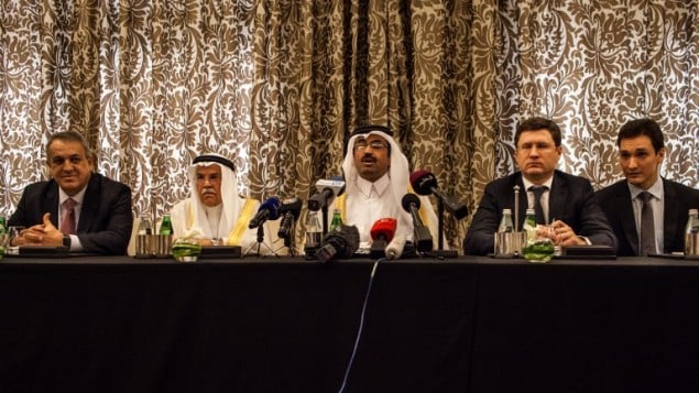 وزراء الطاقة والنفط في روسيا، قطر، السعودية وفنزويلا خلال مؤتمر صحفي في الدوحة، 16 فبراير 2016 (OLYA MORVAN / AFP)