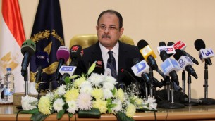 وزير الداخلية المصري مجدي عبد الغفار خلال مؤتمر صحفي في القاهرة، 6 مارس 2016 (STRINGER / AFP)