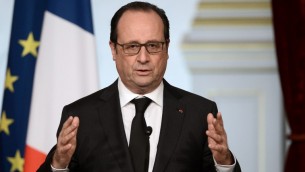 الرئيس الفرنسي فرانسوا هولاند خلال مؤتمر صحفي في باريس، 4 ابريل 2016 (STEPHANE DE SAKUTIN / AFP)