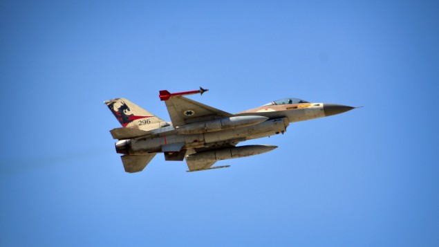 صورة توضيحية لطائرة حربية اسرائيلية من طراز إف 16 (IDF Spokesperson's Unit/Flash90)