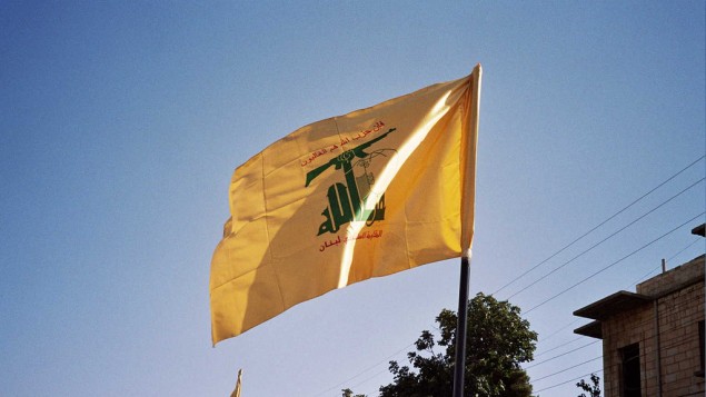 راية حزب الله في لبنان (CC BY-upyernoz/Flickr)