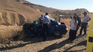 موقع حادث سير فاتل بالقرب من مدينة عراد، 13 يوليو 2016 (Magen David Adom)
