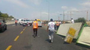 ساحة حادث سير ادى الى مقتل شخصين على شارع 2، 30 اغسطس 2016 (United Hatzalah)
