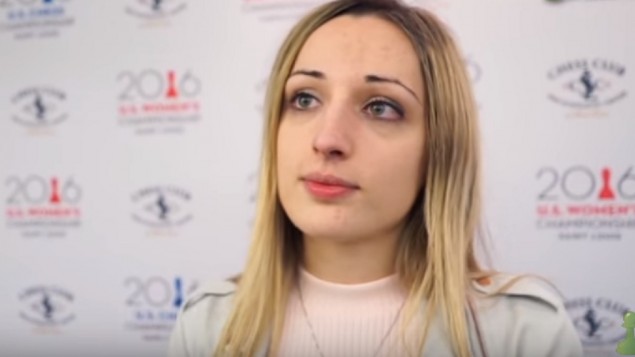 بطلة الولايات المتحدة في شطرنج السيدات نازي بايكيتز(لقطة شاشة من YouTube) بطلة الولايات المتحدة في شطرنج السيدات نازي بايكيتز(لقطة شاشة من YouTube)