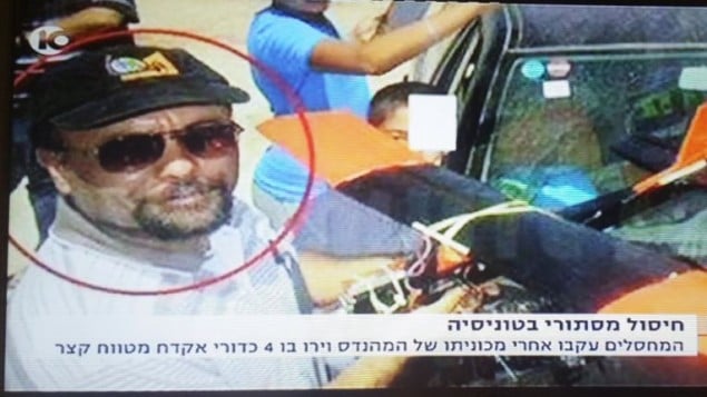 محمد الزواري، عالم تونسي تربطه علاقات بحركة "حماس" قُتل أمام منزله في مدينة صفاقس التونسية، 15 ديسمبر، 2016. (Screen capture Channel 10) محمد الزواري، عالم تونسي تربطه علاقات بحركة "حماس" قُتل أمام منزله في مدينة صفاقس التونسية، 15 ديسمبر، 2016. (Screen capture Channel 10)