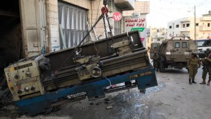 معدات تصنيع اسلحة صادرتها قوات الامن في الضفة الغربية، 8 يونيو 2017 (IDF spokesperson)