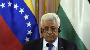 الرئيس الفلسطيني محمود عباس خلال لقاء مع رئيس فنزويلا نيكولاس مادورو في كراكاس، 16 مايو 2014 (AFP/JUAN BARRETO)