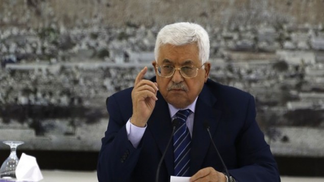 رئيس السلطة الفلسطينية محمود عباس خلال اجتماع للقيادة الفلسطينية في مدينة رام الله بالضفة الغربية في 25 يوليو 2017. ( AFP/ABBAS MOMANI) رئيس السلطة الفلسطينية محمود عباس خلال اجتماع للقيادة الفلسطينية في مدينة رام الله بالضفة الغربية في 25 يوليو 2017. ( AFP/ABBAS MOMANI)