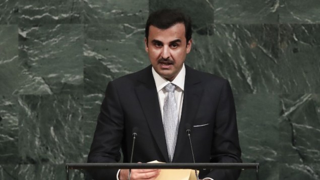 امير قطر الشيخ تميم بن حمد ال ثاني خلال خطابه امام الجمعية العامة للامم المتحدة في نيويورك، 19 سبتمبر 2017 (DREW ANGERER / GETTY IMAGES NORTH AMERICA / AFP)