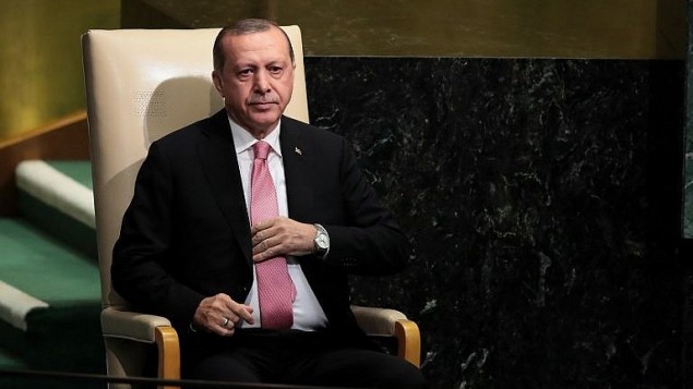 الرئيس التركي رجي اردوغان بعد تقديم خطاب امام الجمعية العامة للأمم المتحدة في نيويورك، 19 سبتمبر 2017 (Drew Angerer/Getty Images/AFP)