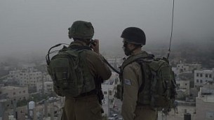 جنود اسرائيليون خلال مداهمات في الضفة الغربية، 27 سبتمبر 2017 (Israel Defense Forces)