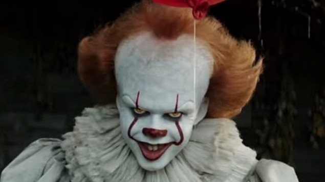 صورة من فيلم It، الذي يُعتقد بأنه أثر على انتشار ظاهرة المهرجين المخيفين في مدينة العفولة شمال إسرائيل، سبتمبر 2017. (لقطة شاشة: YouTube) صورة من فيلم It، الذي يُعتقد بأنه أثر على انتشار ظاهرة المهرجين المخيفين في مدينة العفولة شمال إسرائيل، سبتمبر 2017. (لقطة شاشة: YouTube)