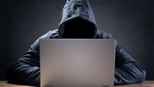 صورة توضيحية: الجوانب المظلمة على شبكة الإنترنت. (Shutterstock)